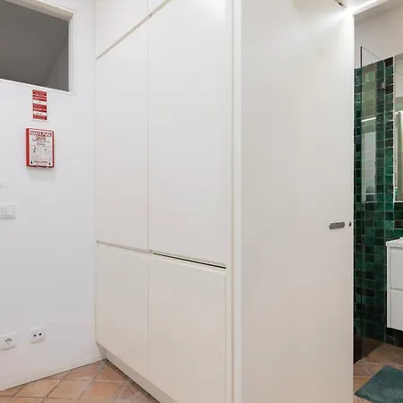 Διαμέρισμα Sunny Garden 2bdr By Lovelystay